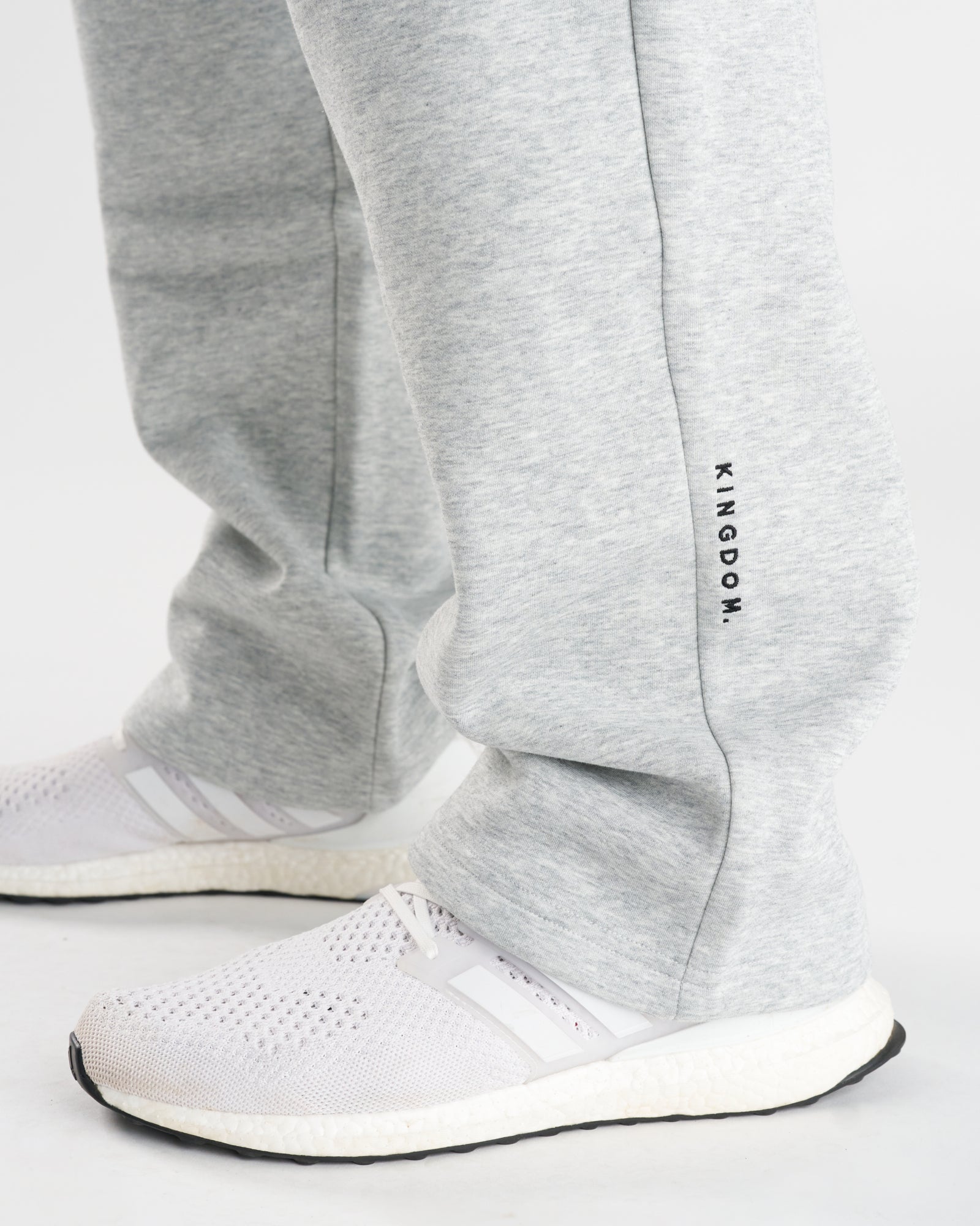 Signature Fleece Straight Leg Sweats - Heather Grey