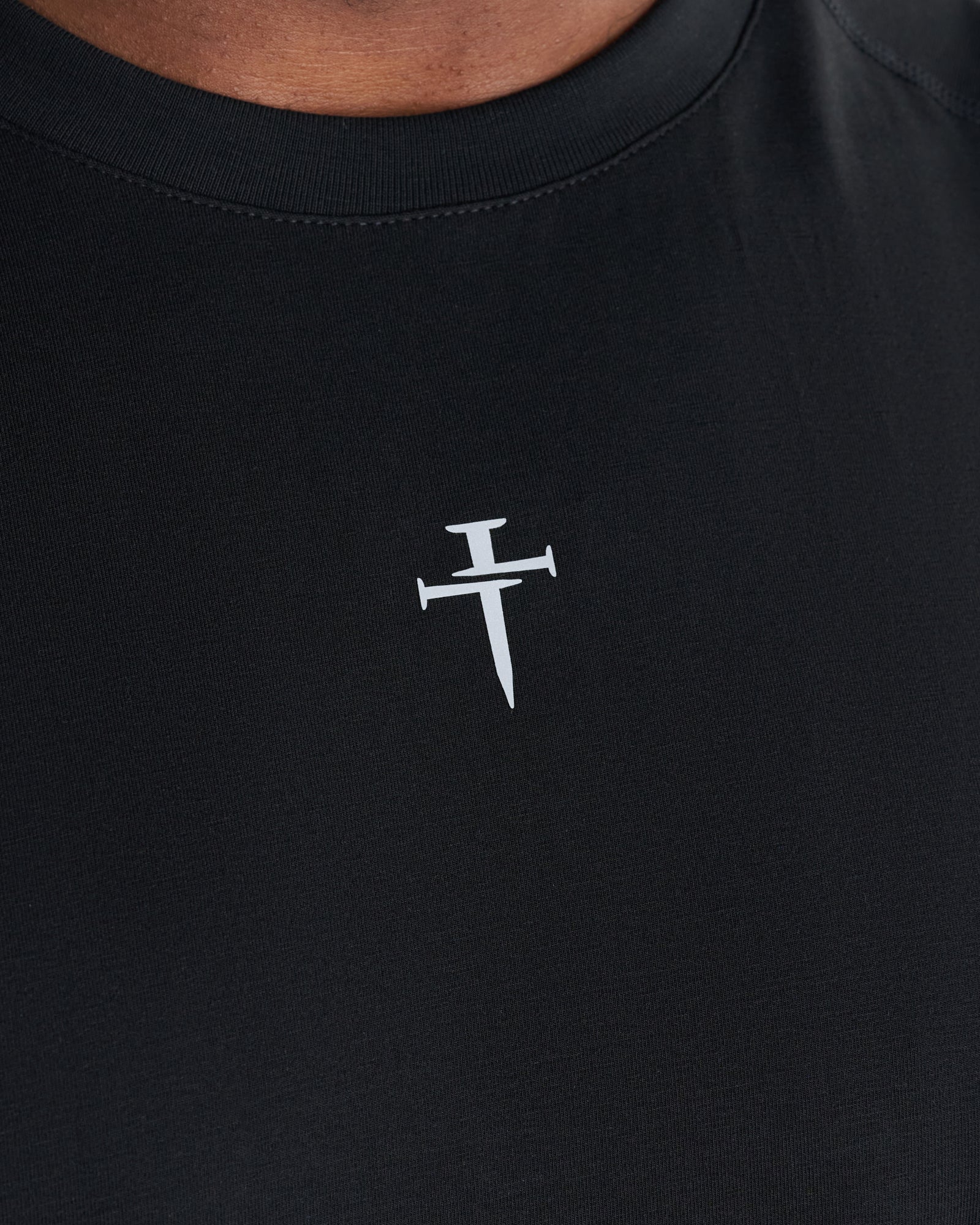 Core Raglan Cutoff - Black