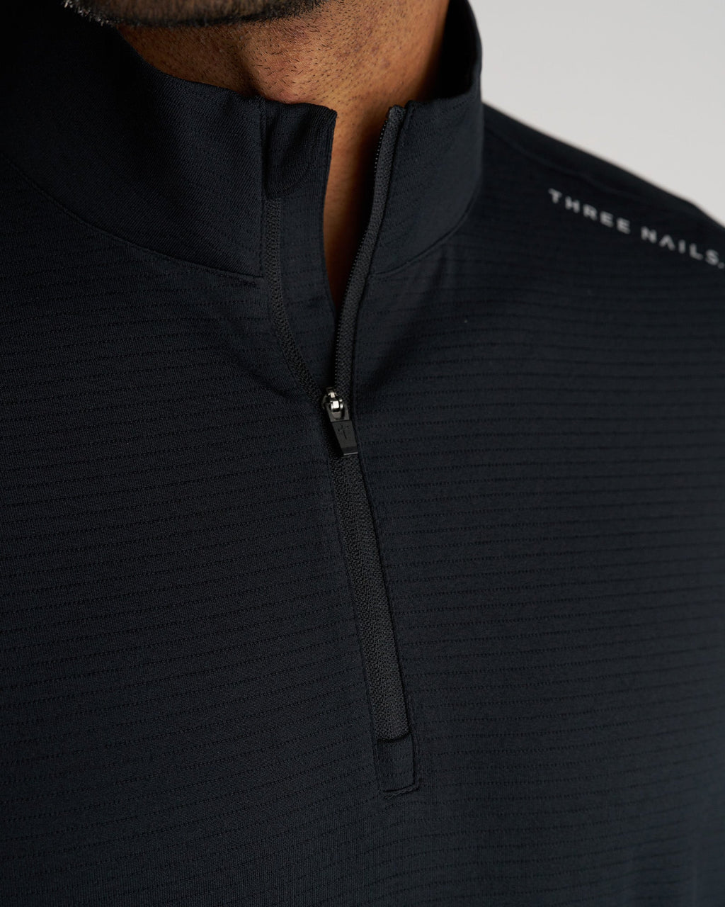 Aion-Lite™ Quarter Zip - Black