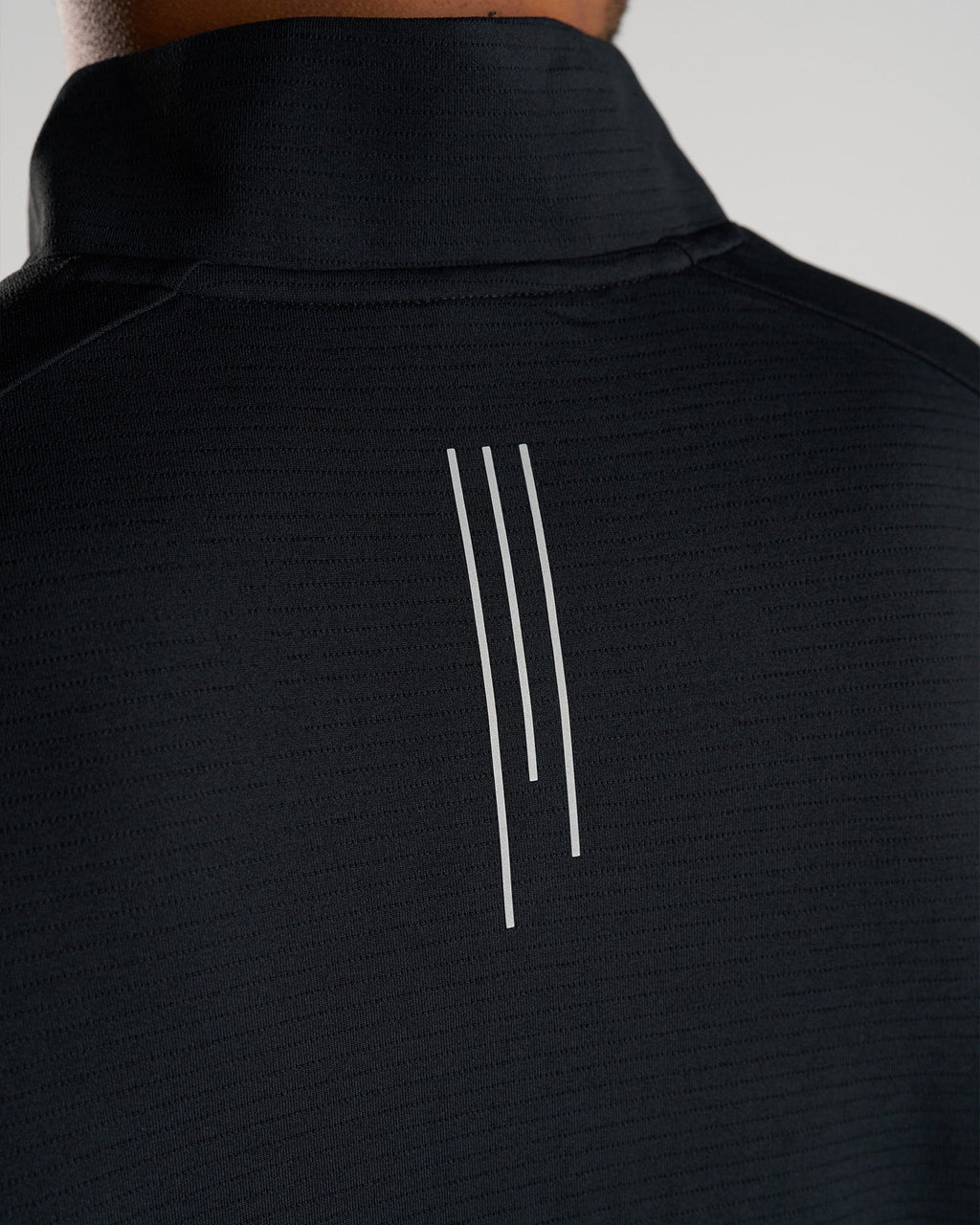 Aion-Lite™ Quarter Zip - Black