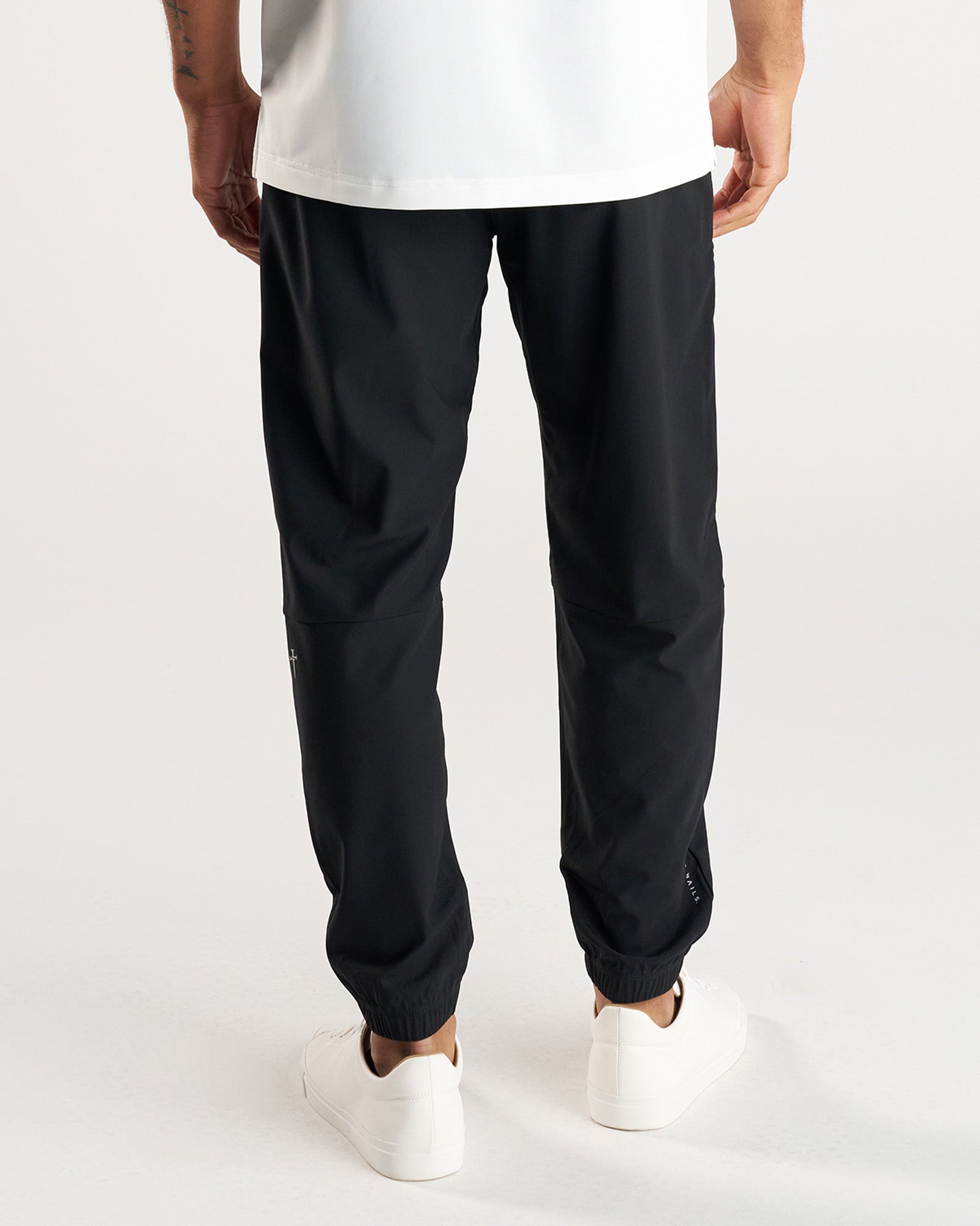 COV Jogger - Black
